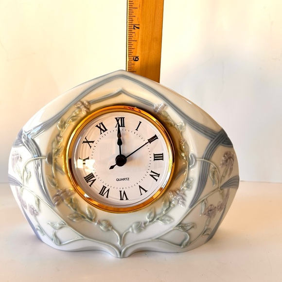 Lladró Porcelain Floral Mantel Decor Clock 1998 - Picture 10 of 11